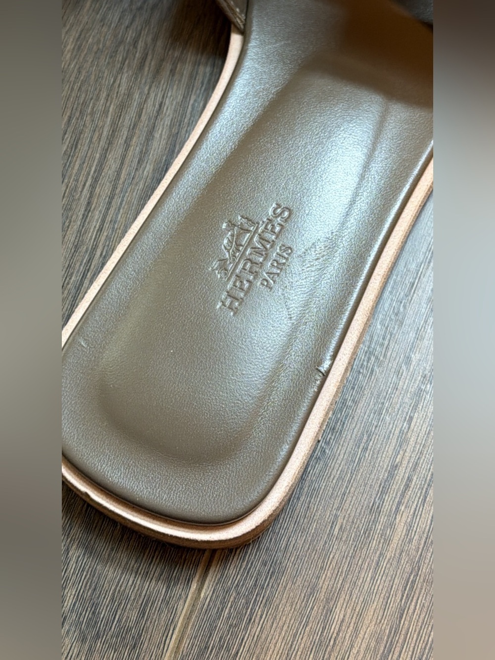 Hermès Oran Sandals, Étoupe, size 39 - Picture 6 of 12